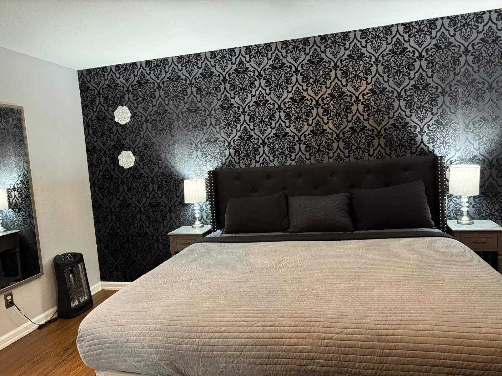 Red Lotus Hotel 3*